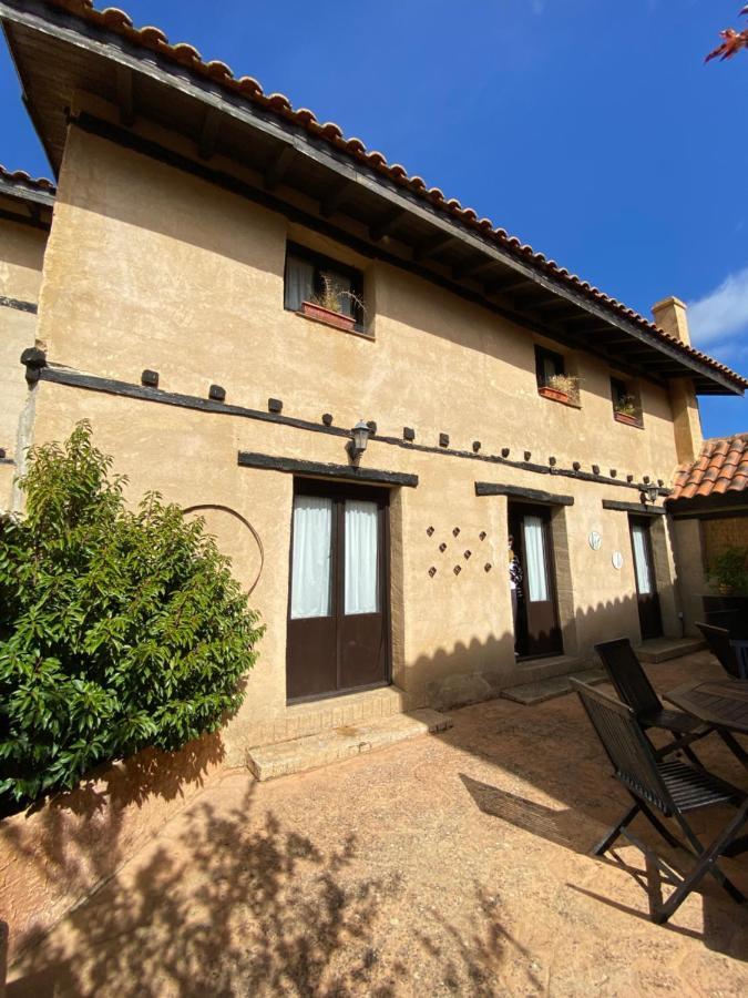 Casa Rural Dos Reales San Cristobal de Boedo Екстер'єр фото