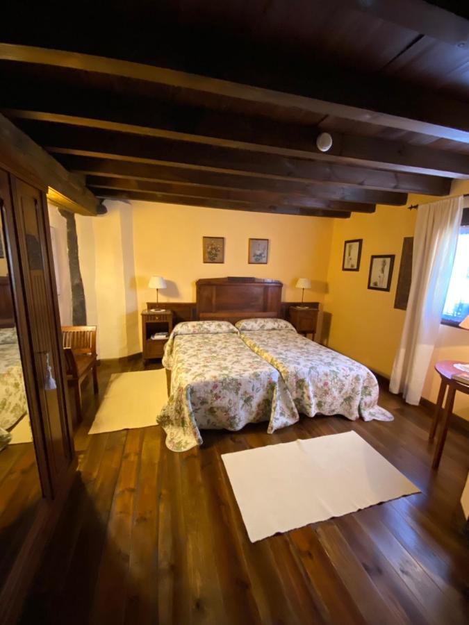 Casa Rural Dos Reales San Cristobal de Boedo Екстер'єр фото