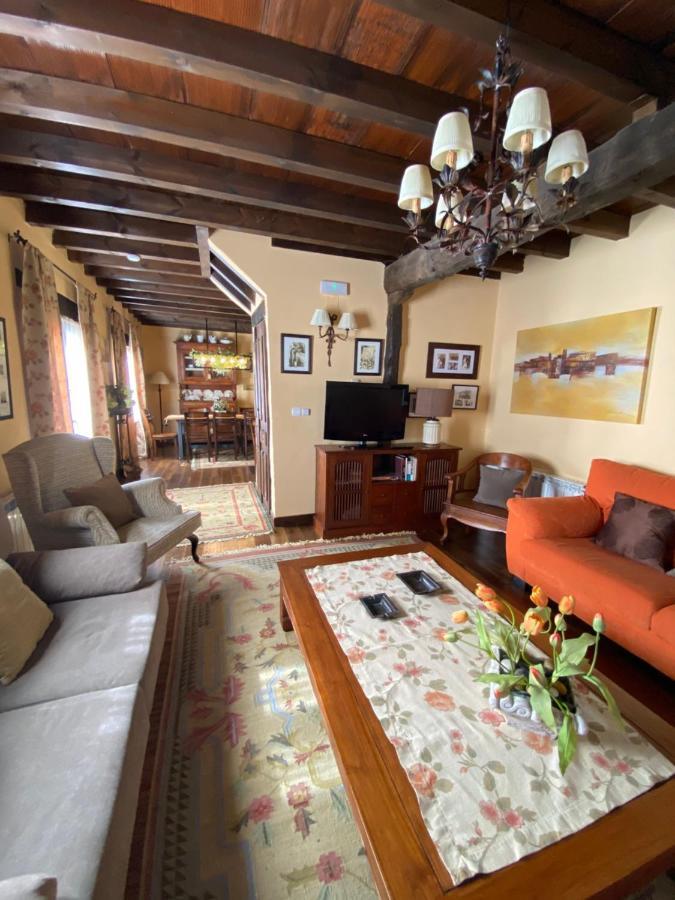 Casa Rural Dos Reales San Cristobal de Boedo Екстер'єр фото